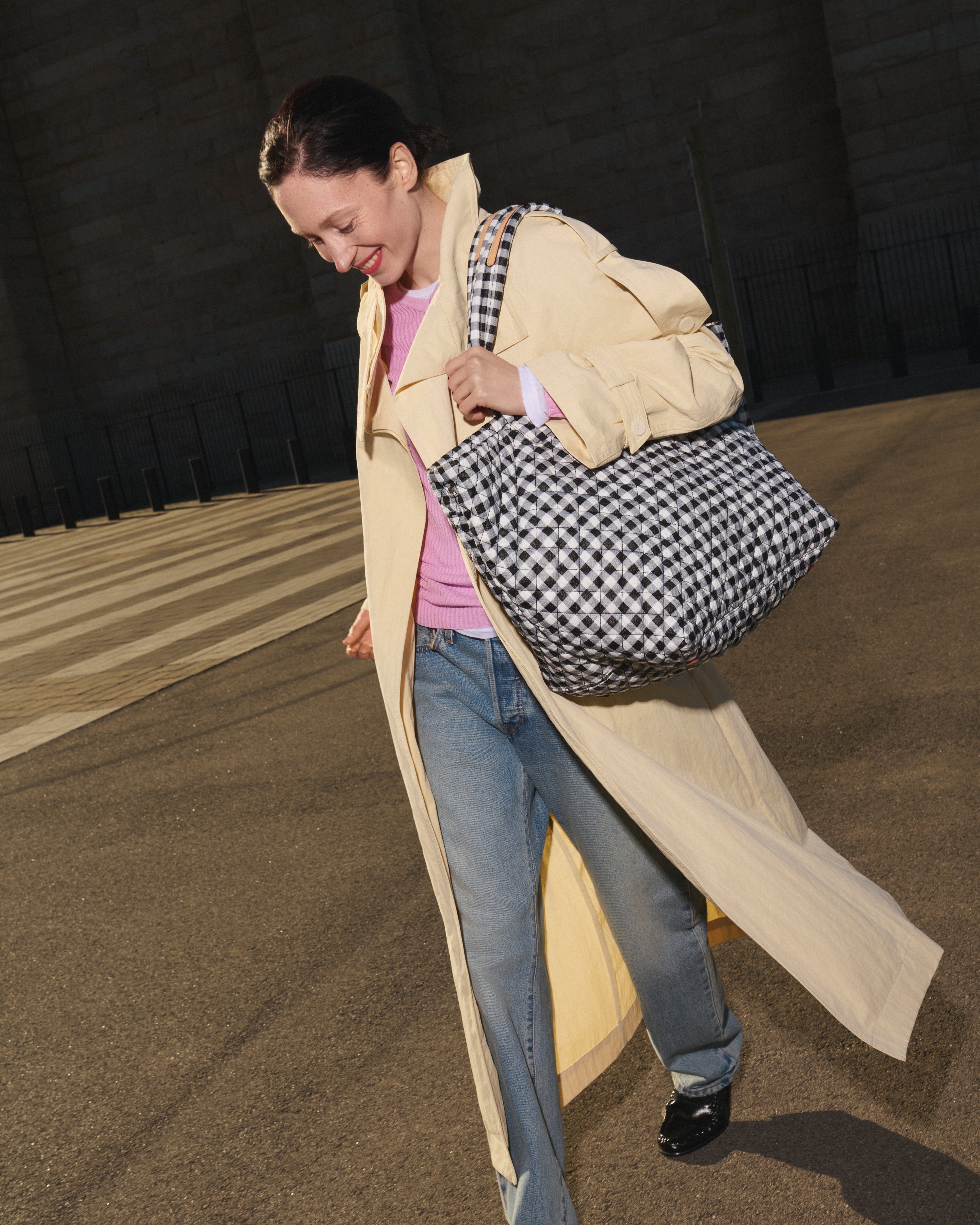 Black/White Gingham Large Metro Tote Deluxe
