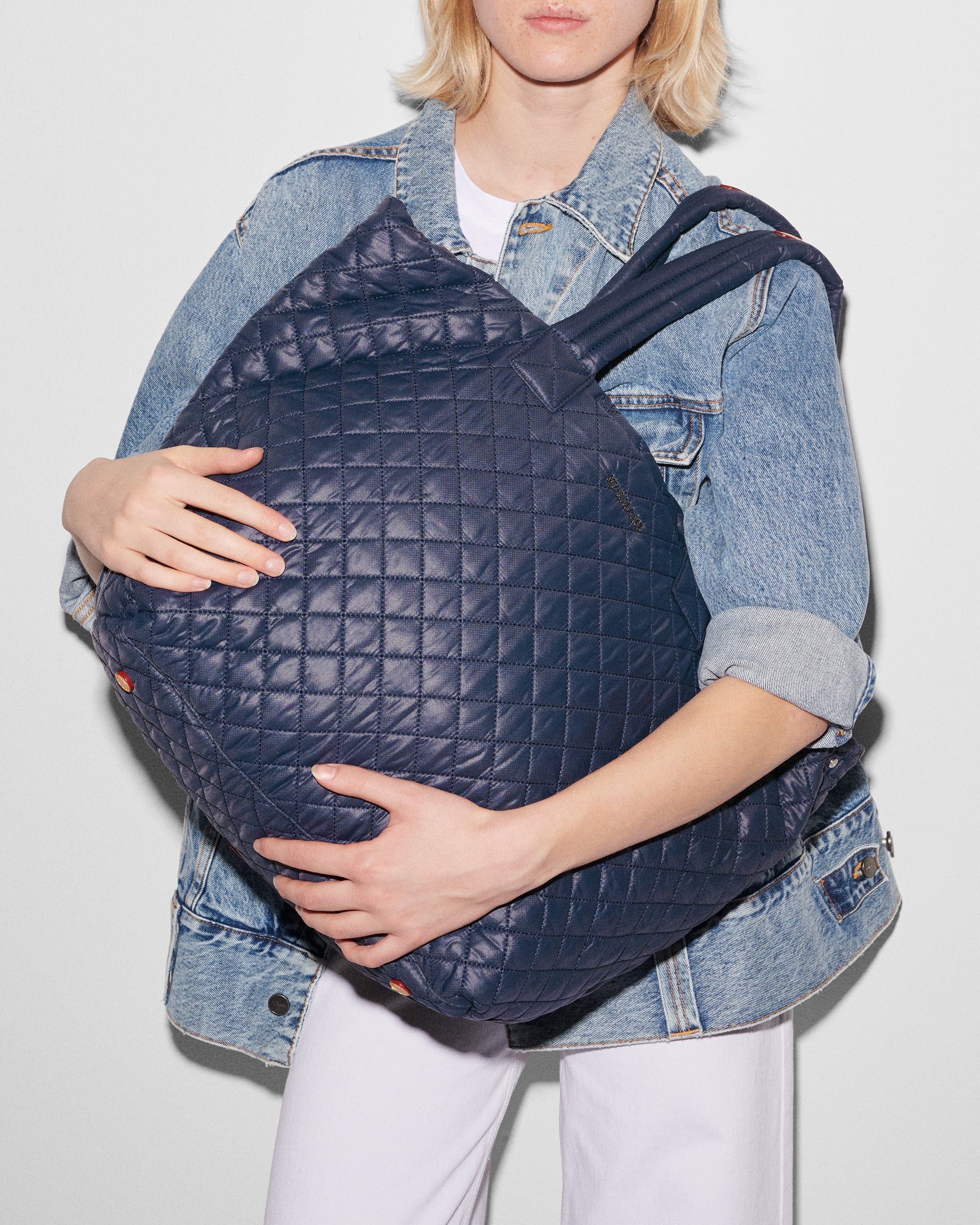 Dawn Large Metro Tote Deluxe