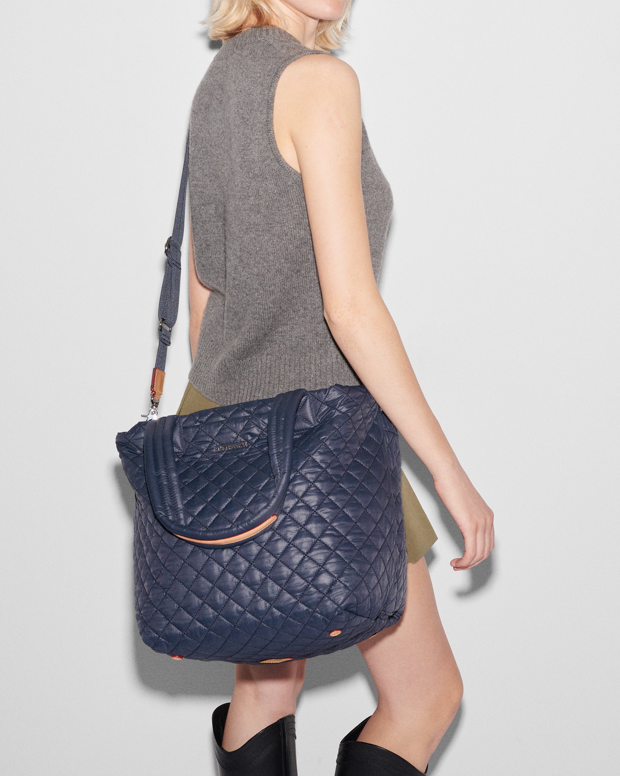 Dawn Medium Metro Tote Deluxe II