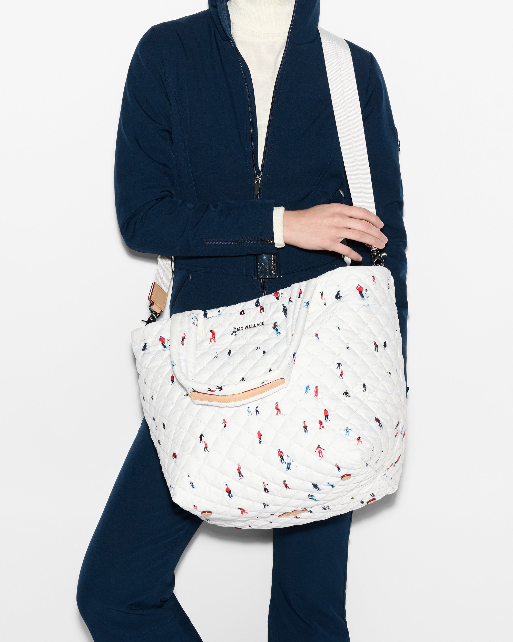 Dede Ski Print Medium Metro Tote Deluxe