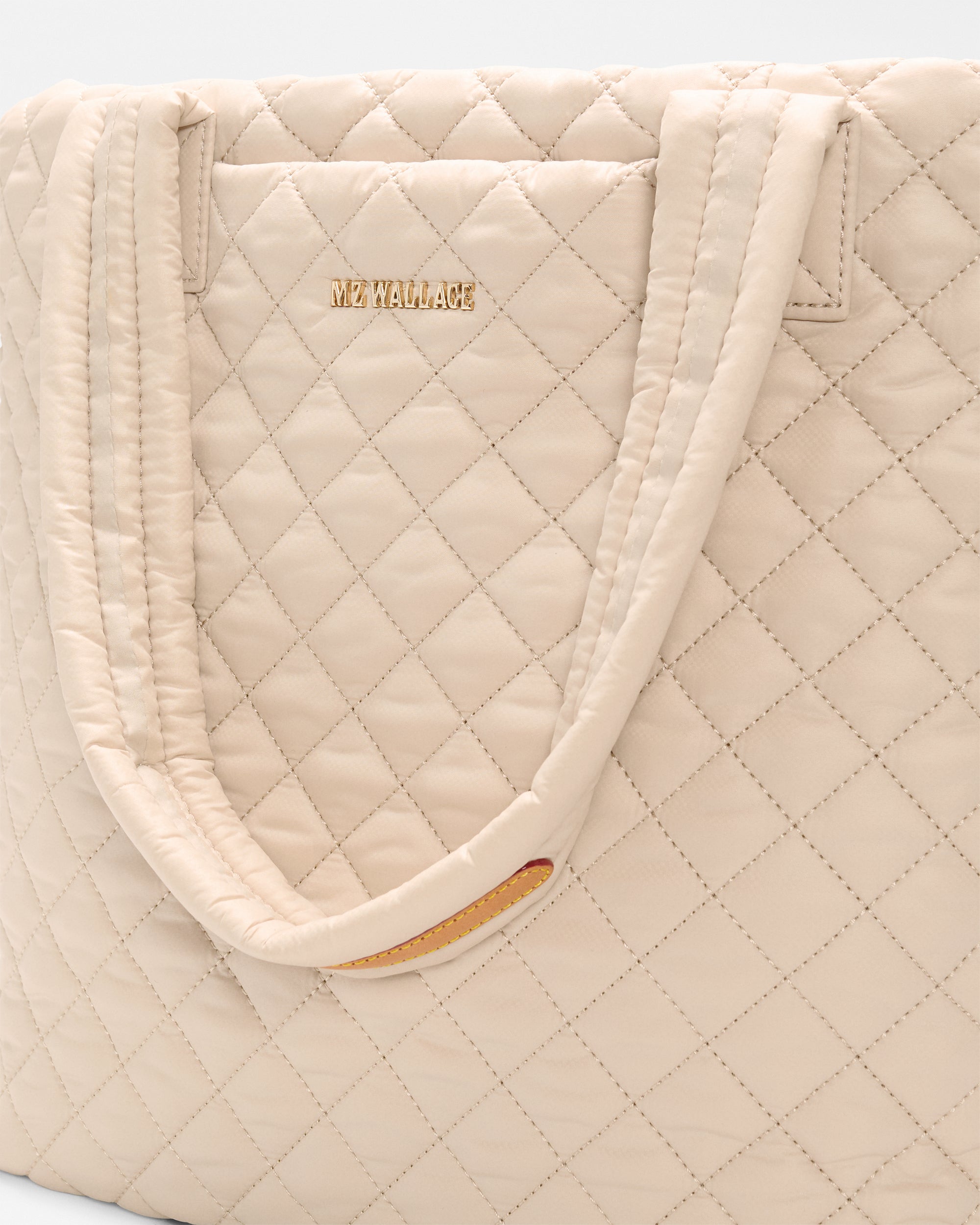 Buff Medium Metro Tote Deluxe