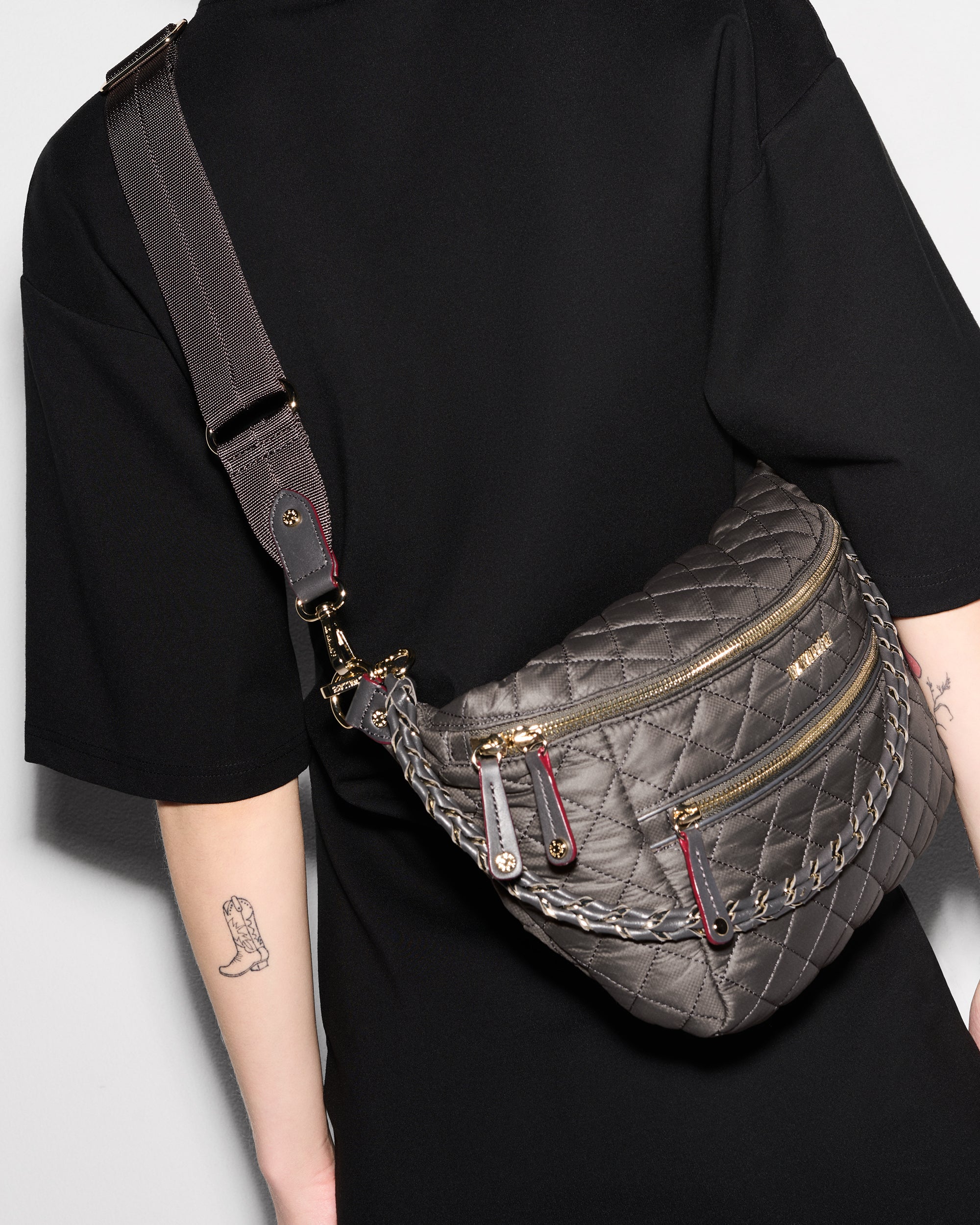 Magnet Crosby Crossbody Sling Bag