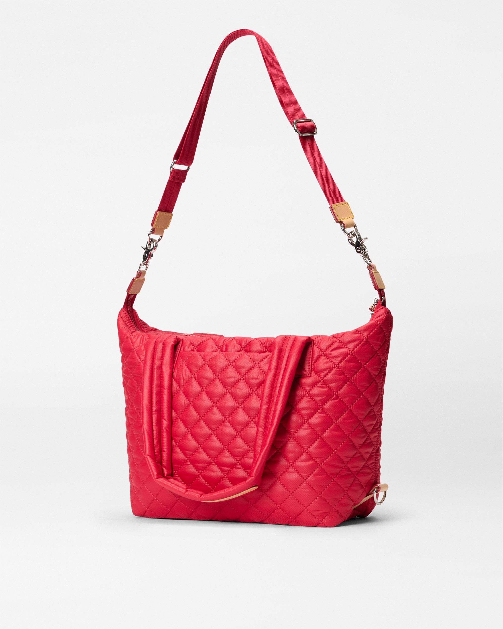 Apple Medium Sutton Deluxe