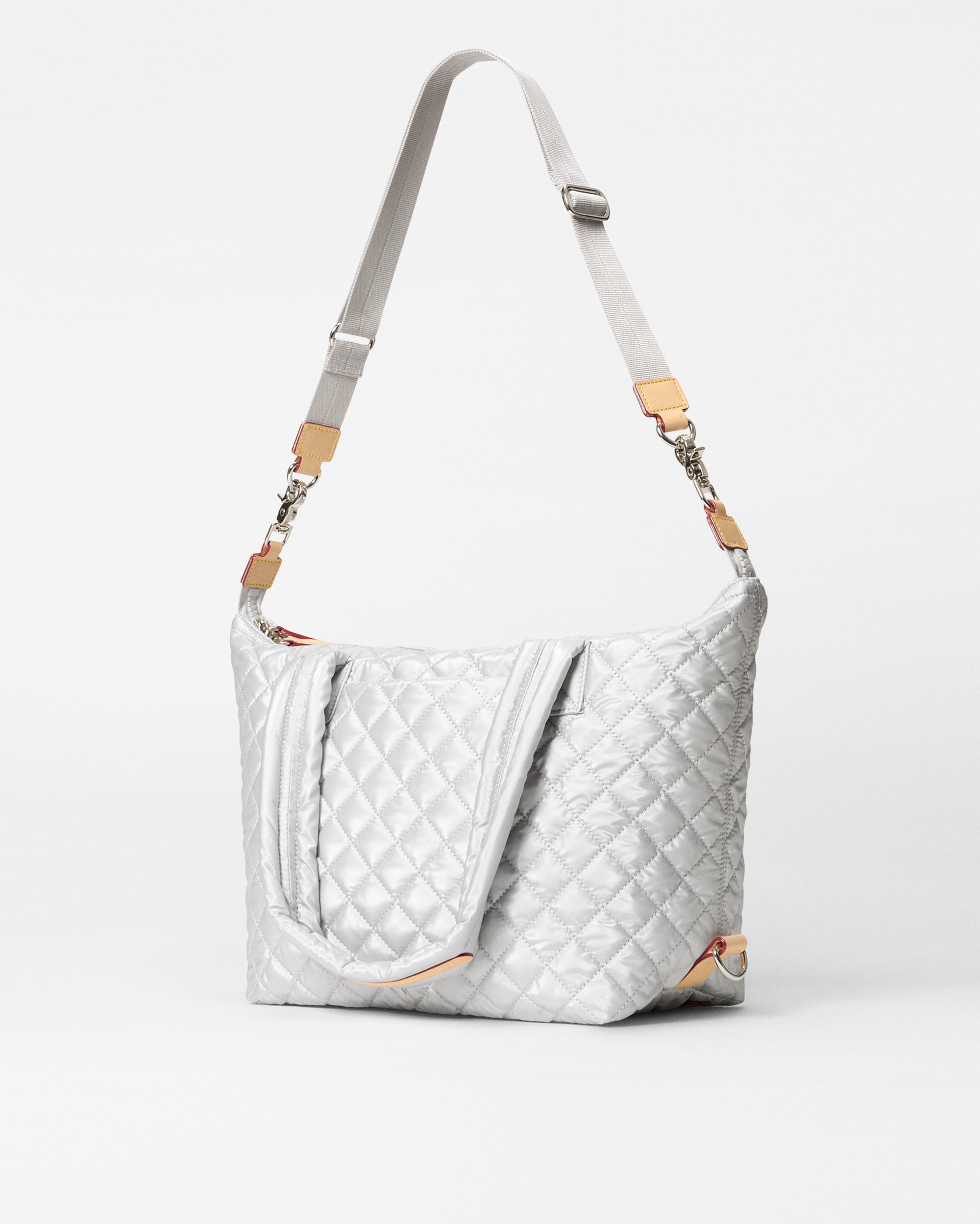 Oyster Metallic Medium Sutton Deluxe