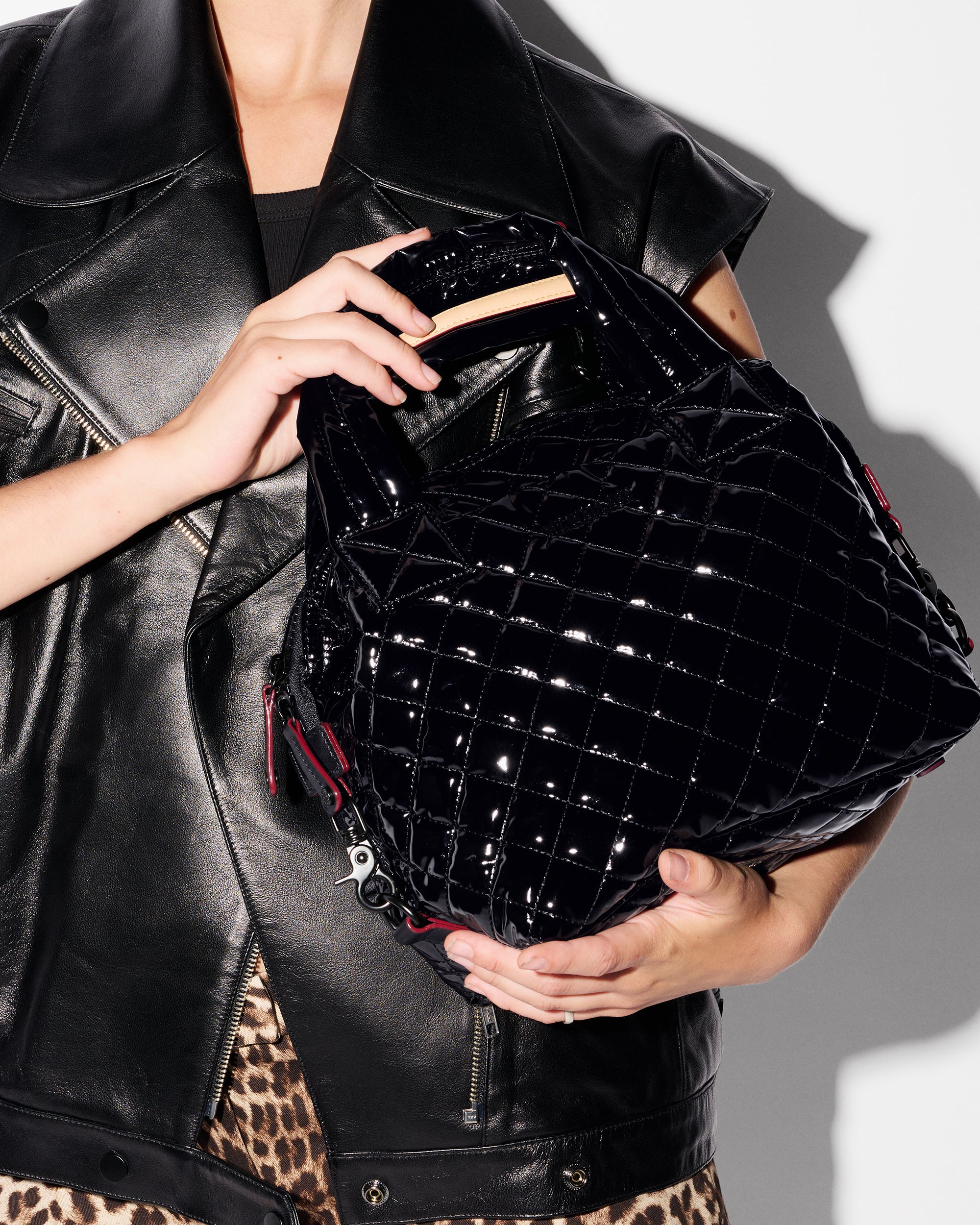 Black Lacquer Small Sutton Deluxe