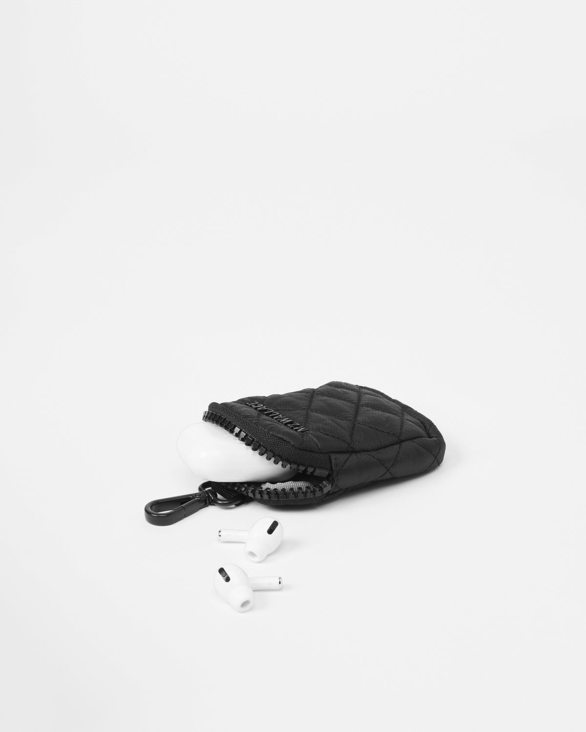Black Large Metro Link Pouch