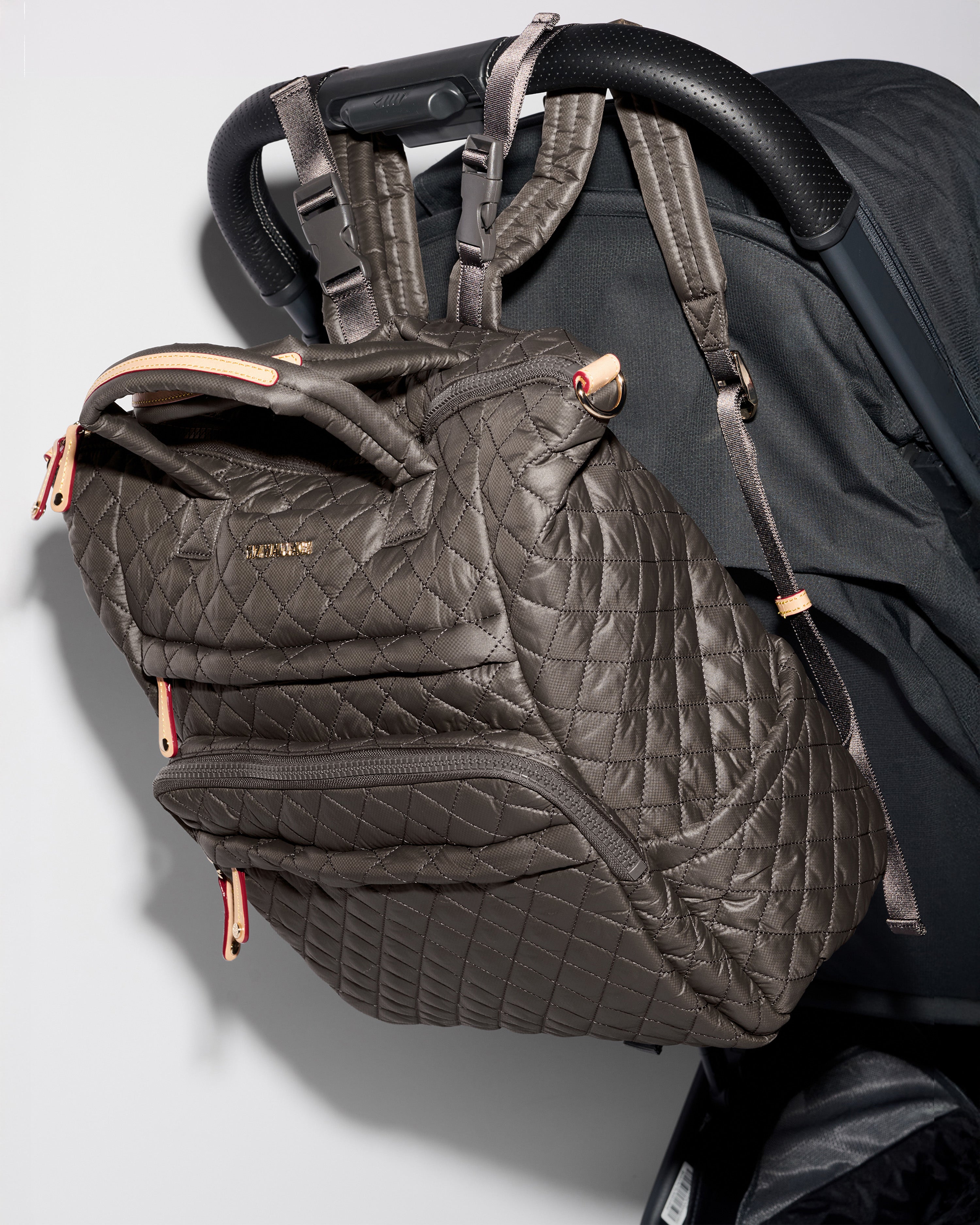 ムータバック Magnet Metro Utility Backpack