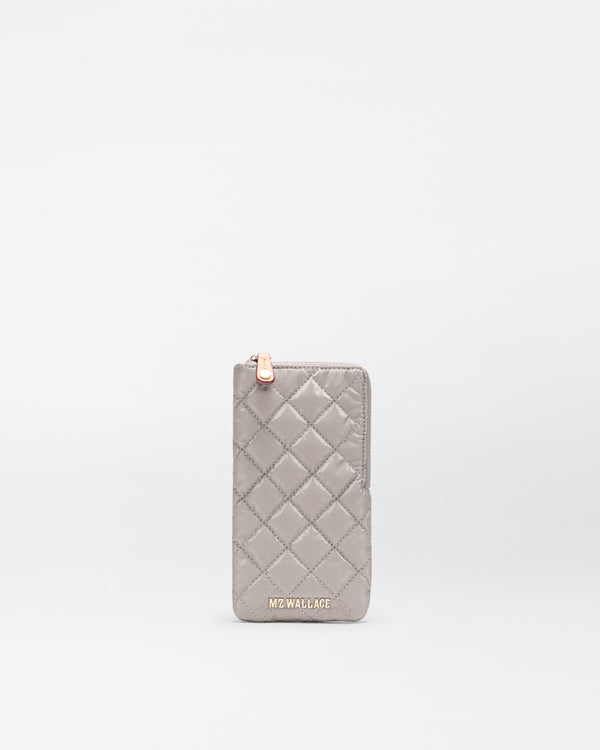 Sable Pearl Metallic Zip Sunglass Case