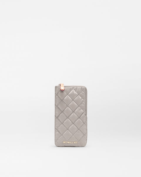 Sable Pearl Metallic Zip Sunglass Case