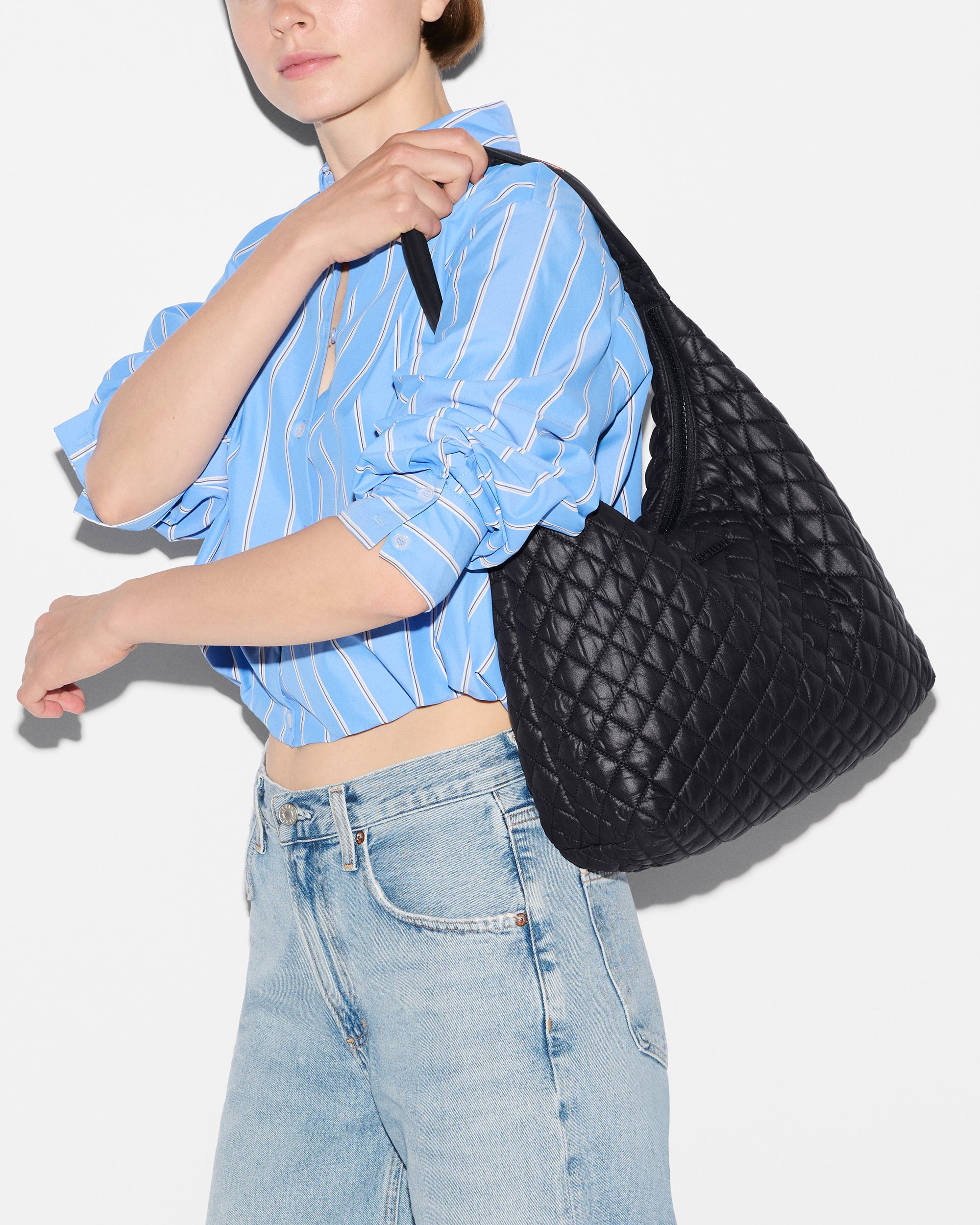 Black Large Metro Shoulder