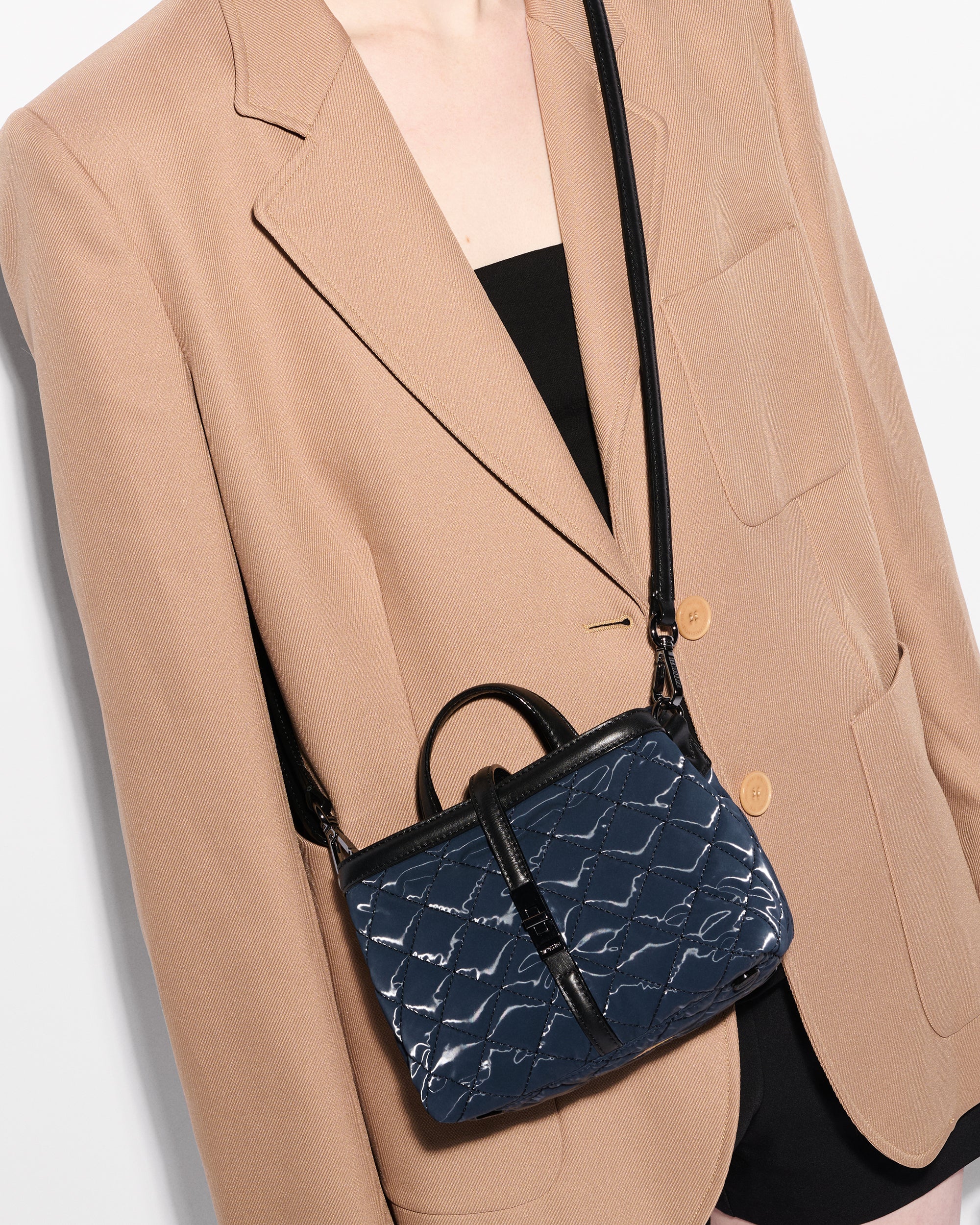 Ink Liquid Mini Astor Top Handle