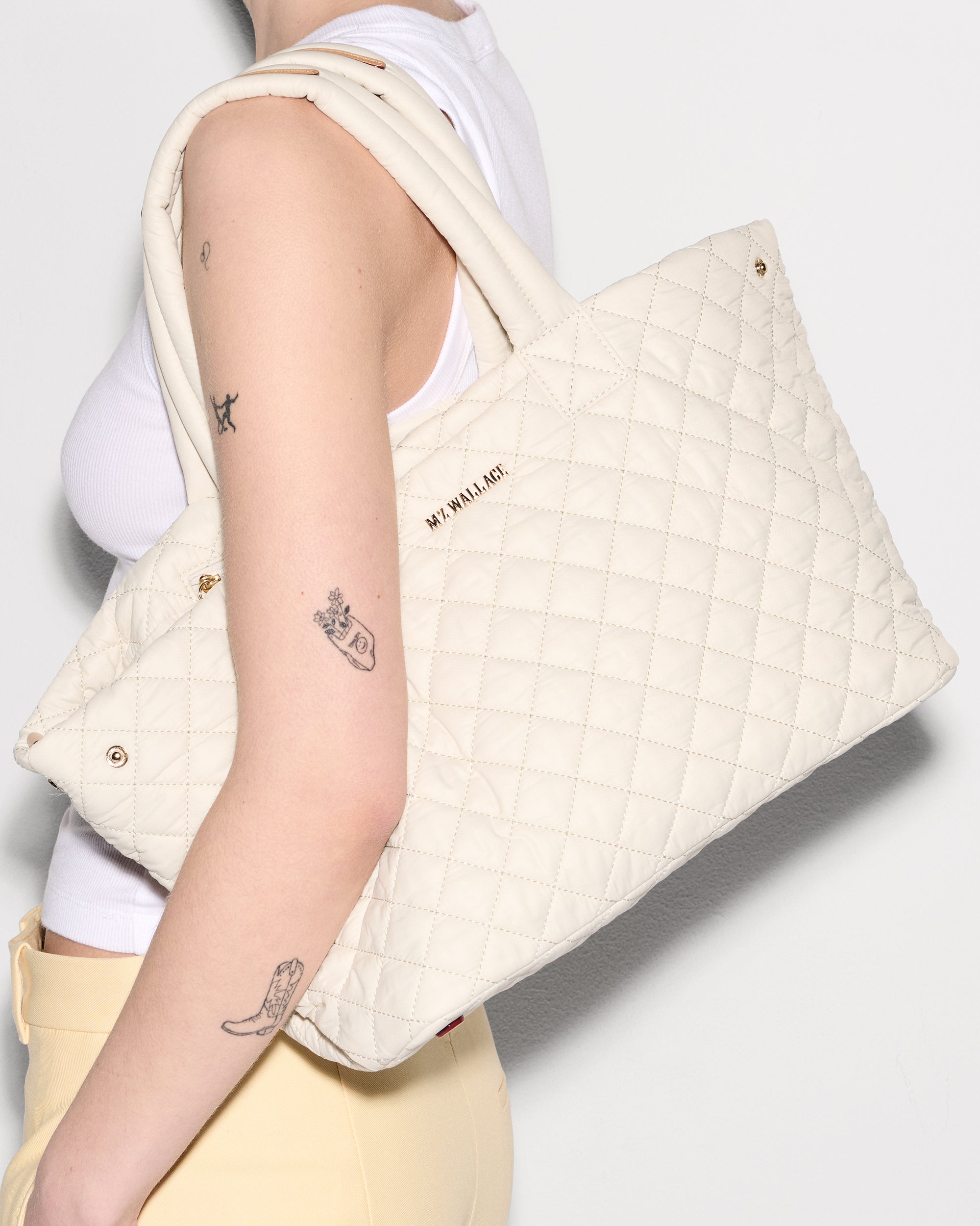 Sandshell Medium Metro City Tote