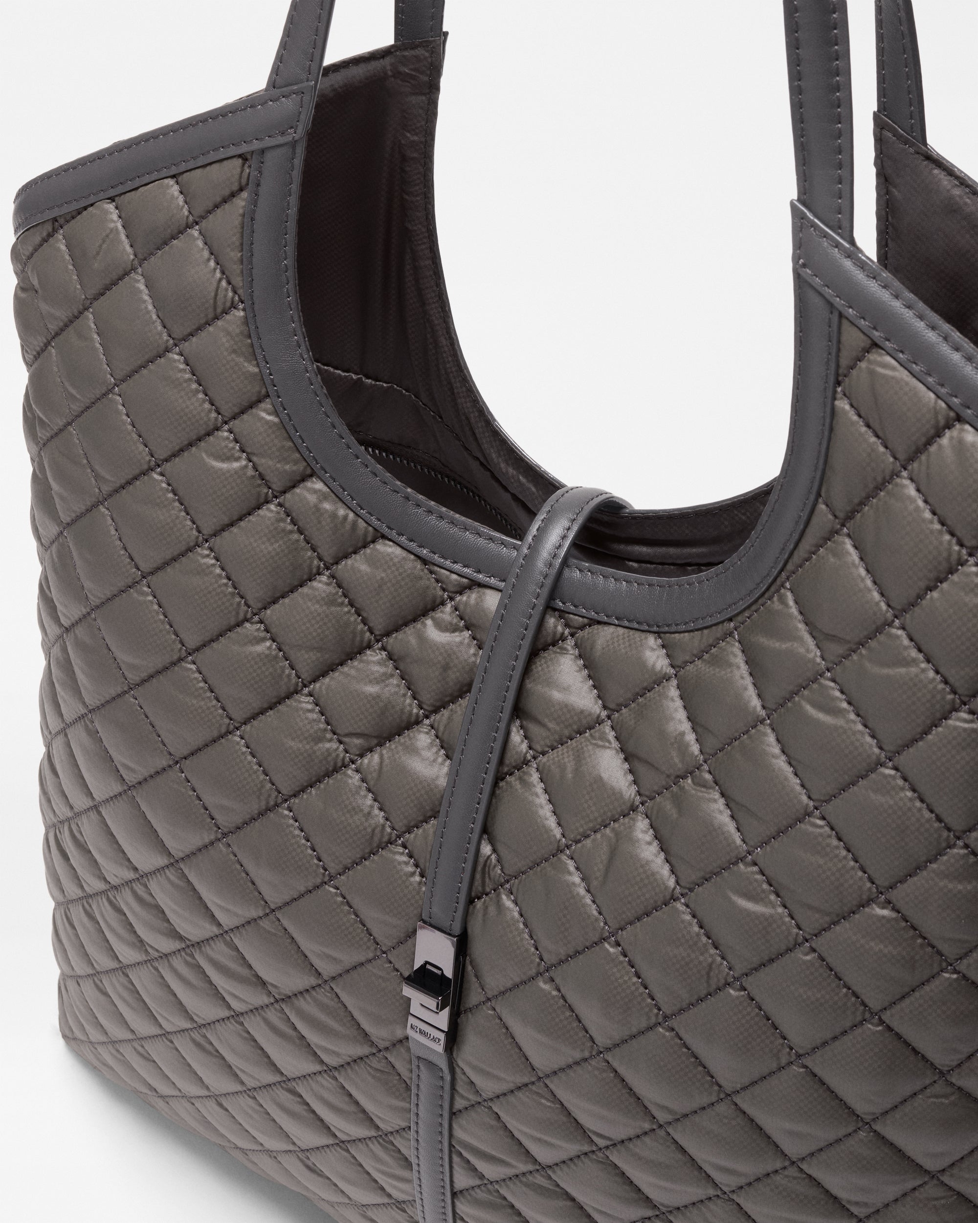 Magnet Large Astor Tote