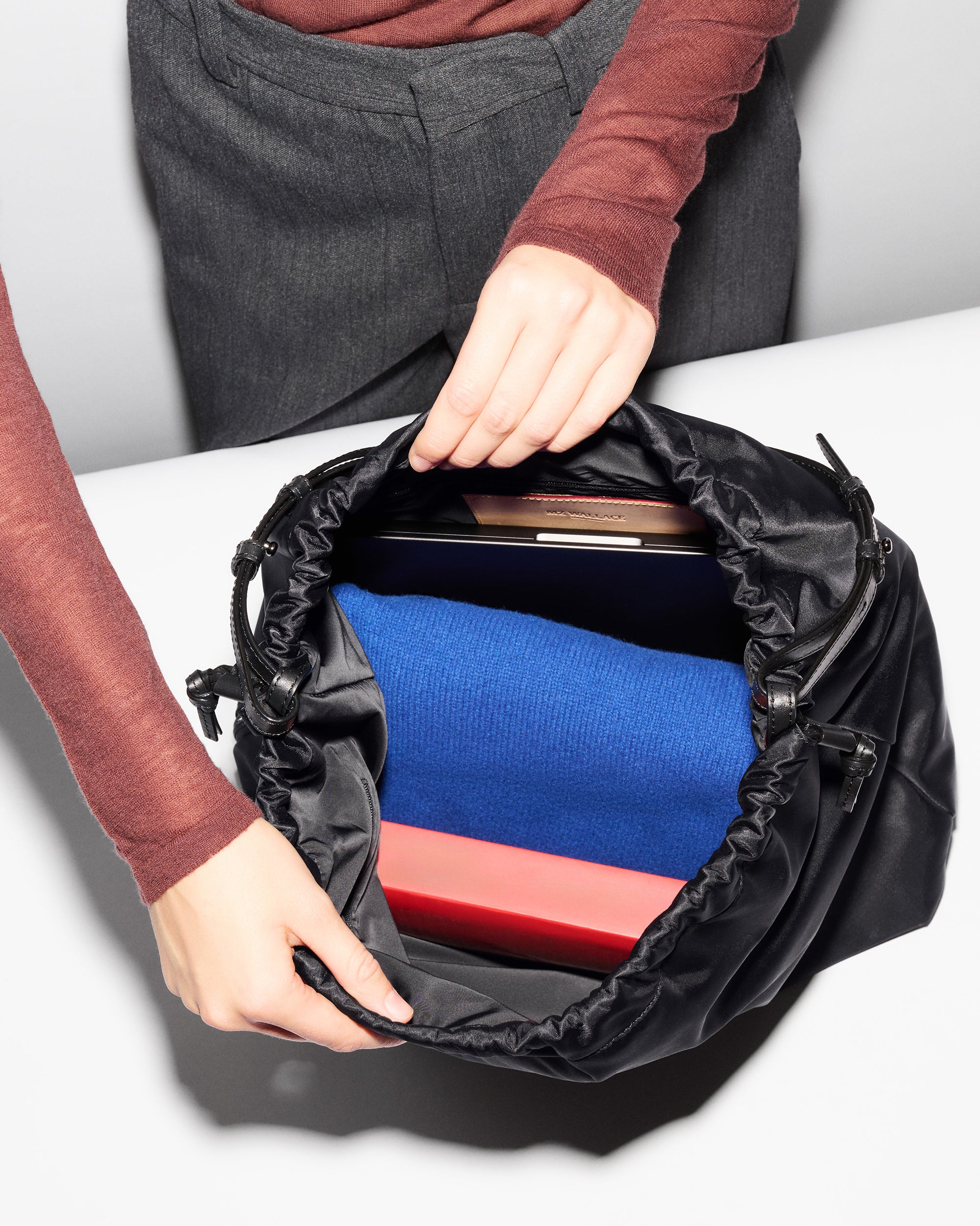 Black Waverly Shoulder