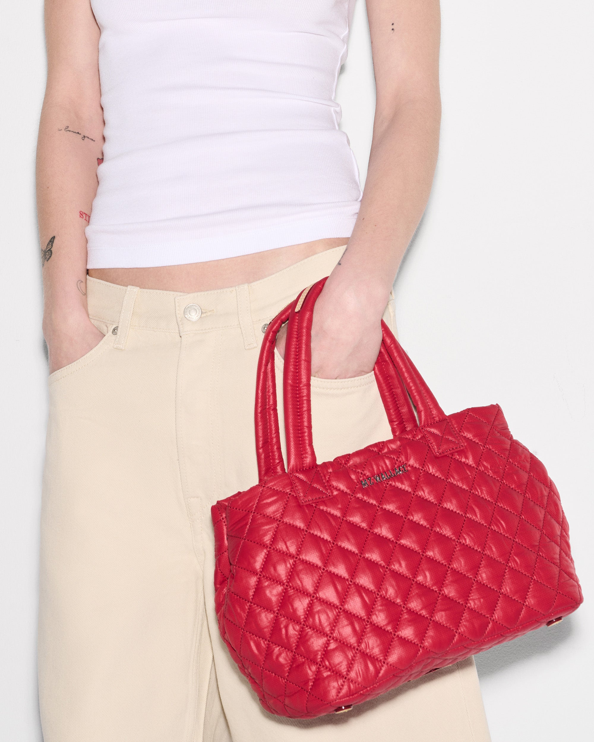 Apple Small Metro City Tote