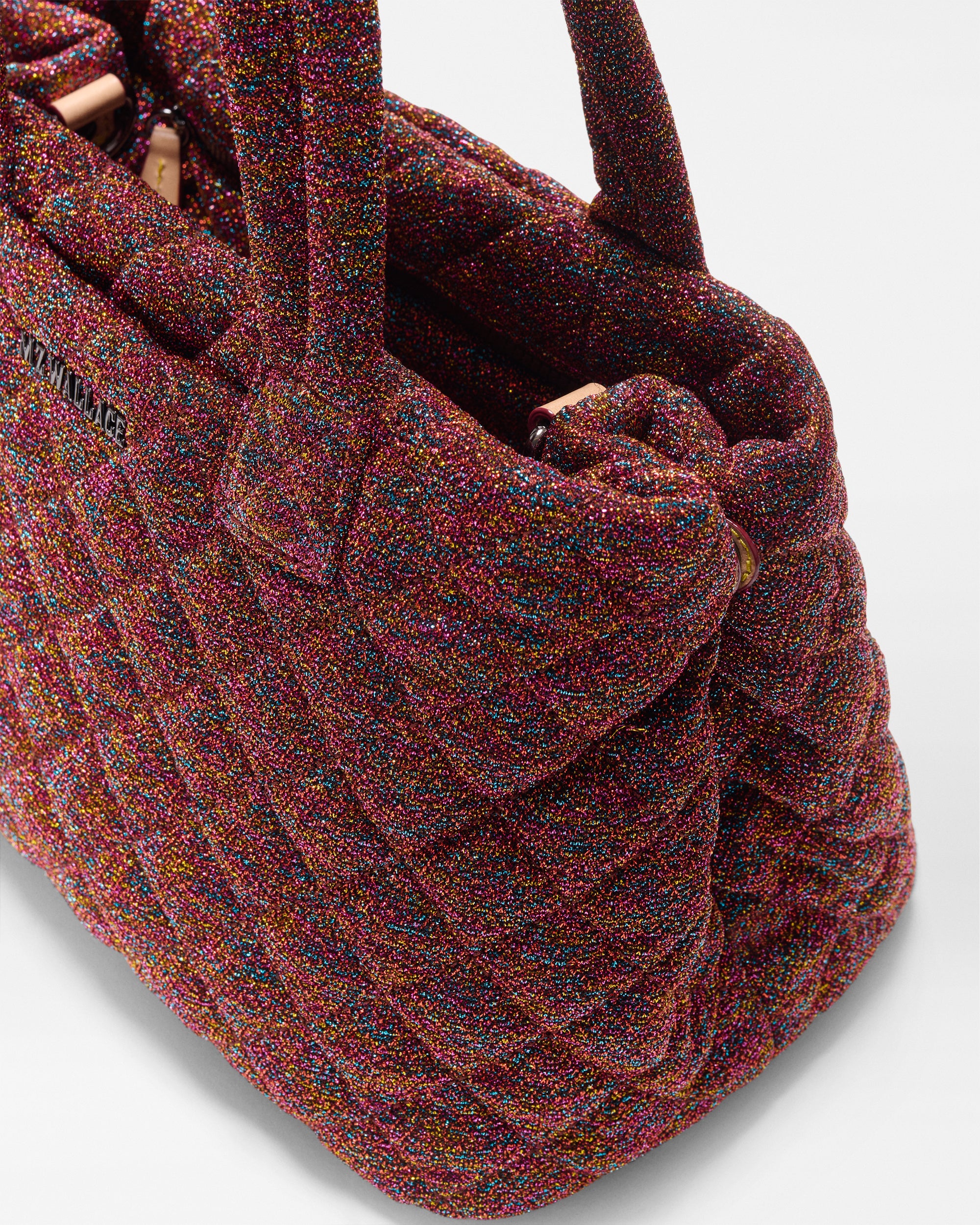 エムン　1116 Fire Opal Shimmer Small Metro City Tote