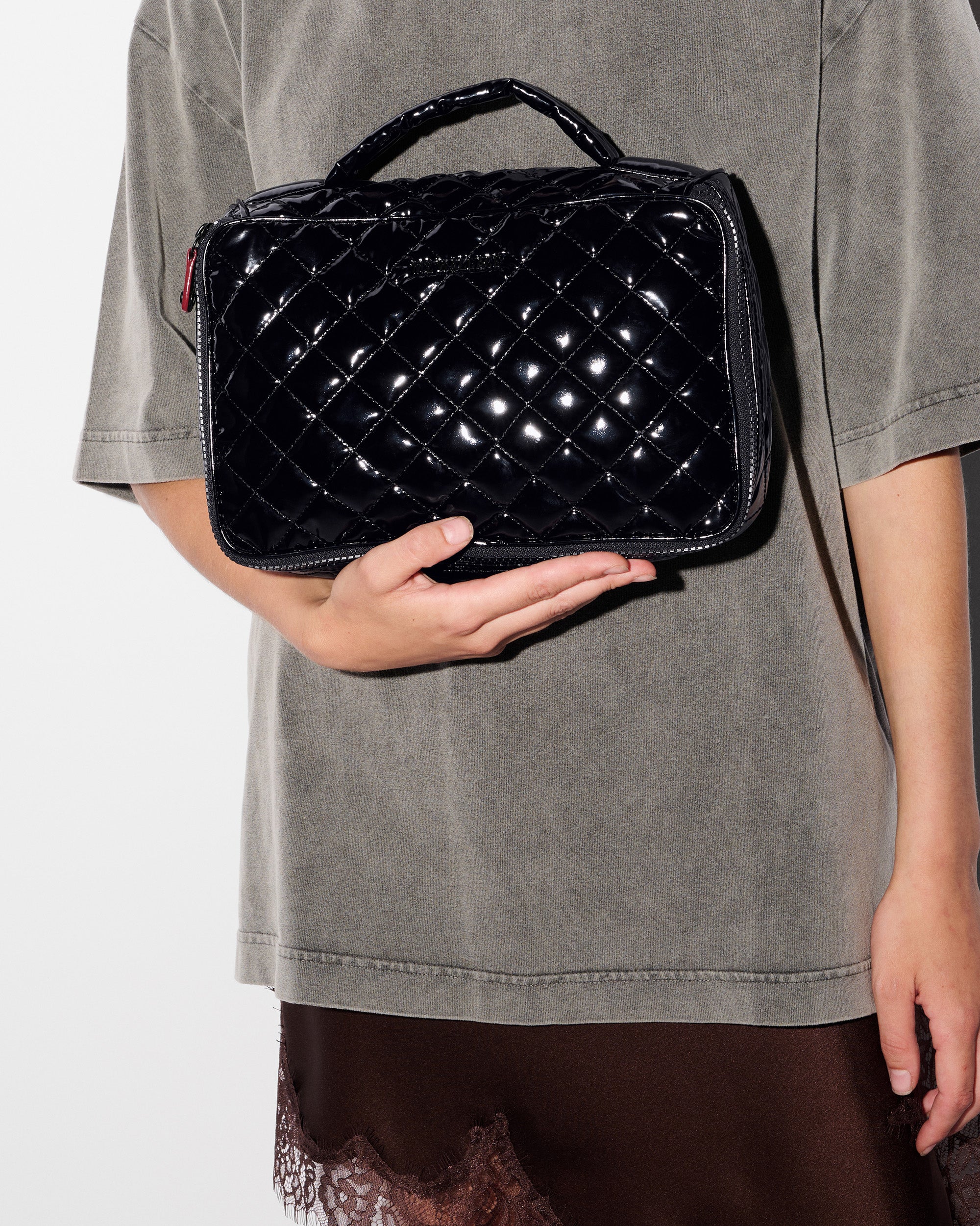 Black Lacquer Zip Round Cosmetic