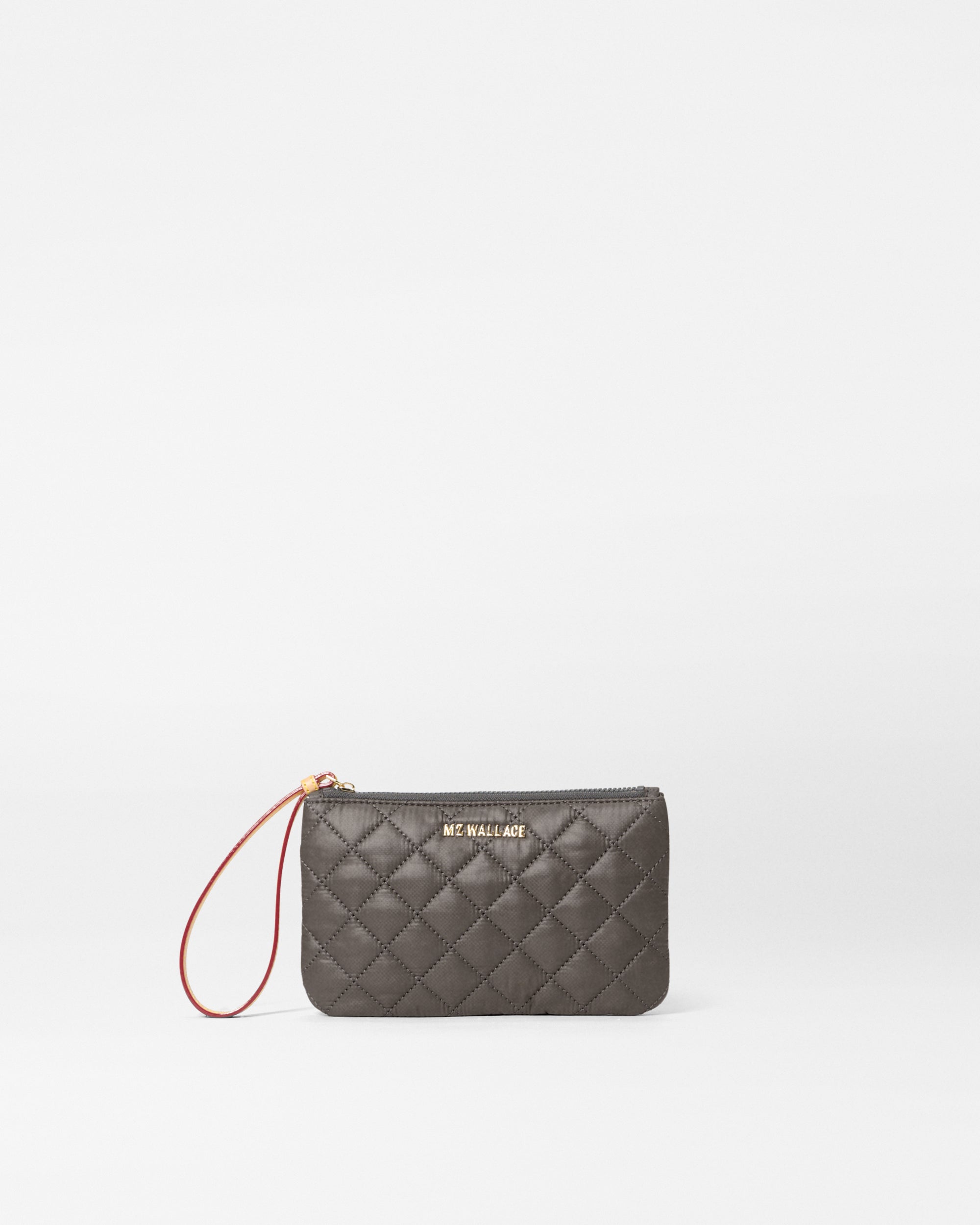 Magnet Flat Metro Wristlet