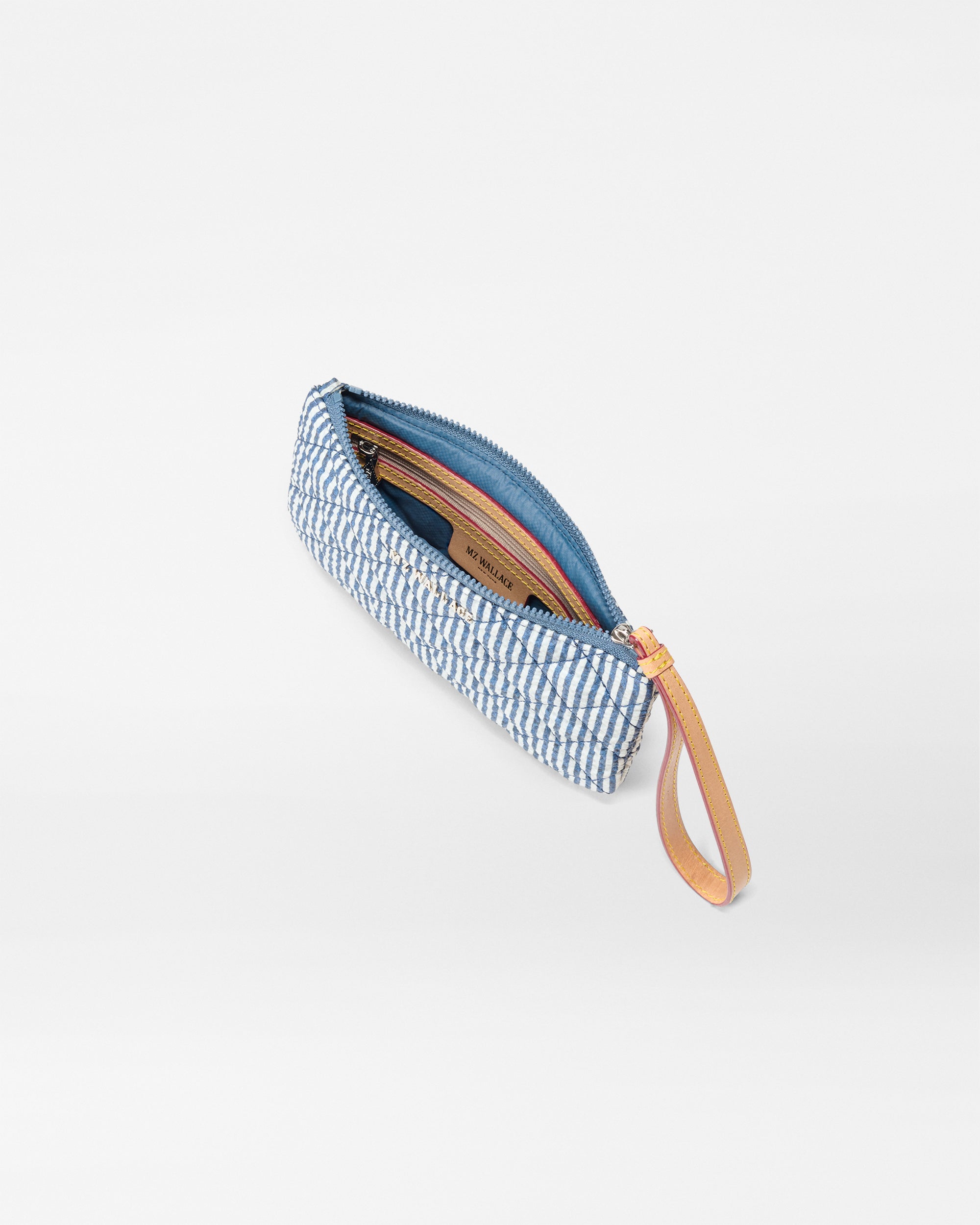 Seersucker Flat Metro Wristlet