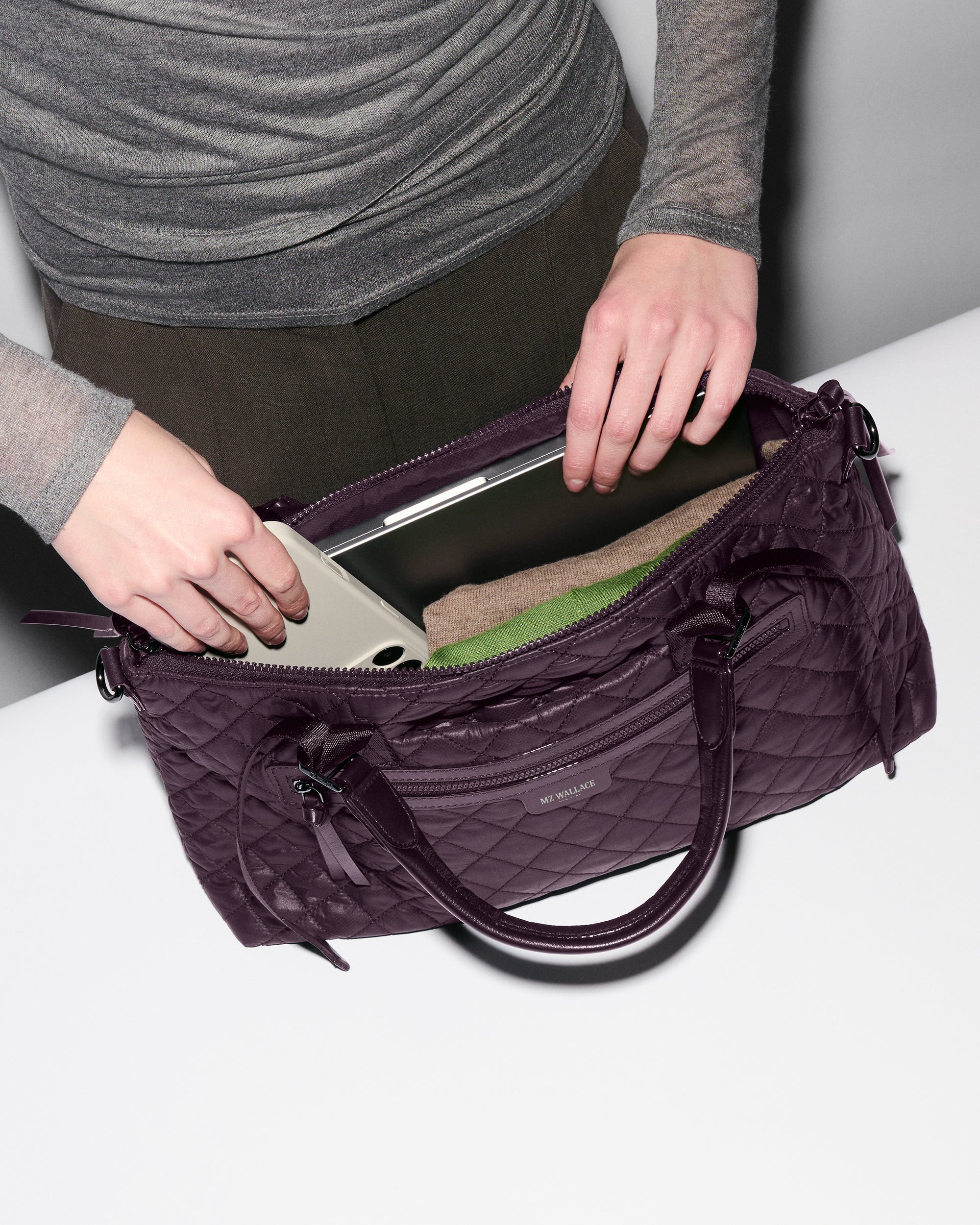 Raisin Medium Park Satchel