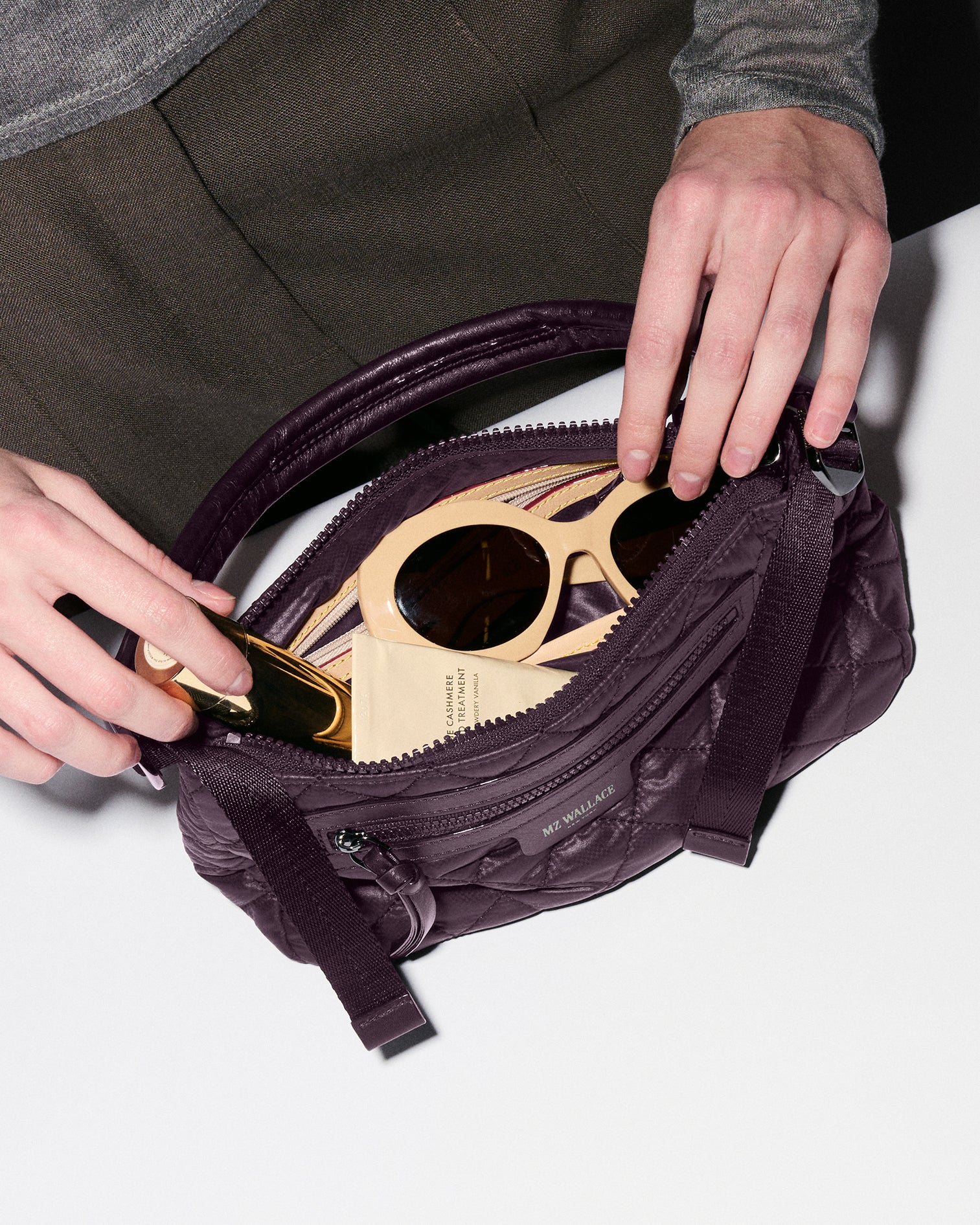 Raisin Small Park Shoulder Bag