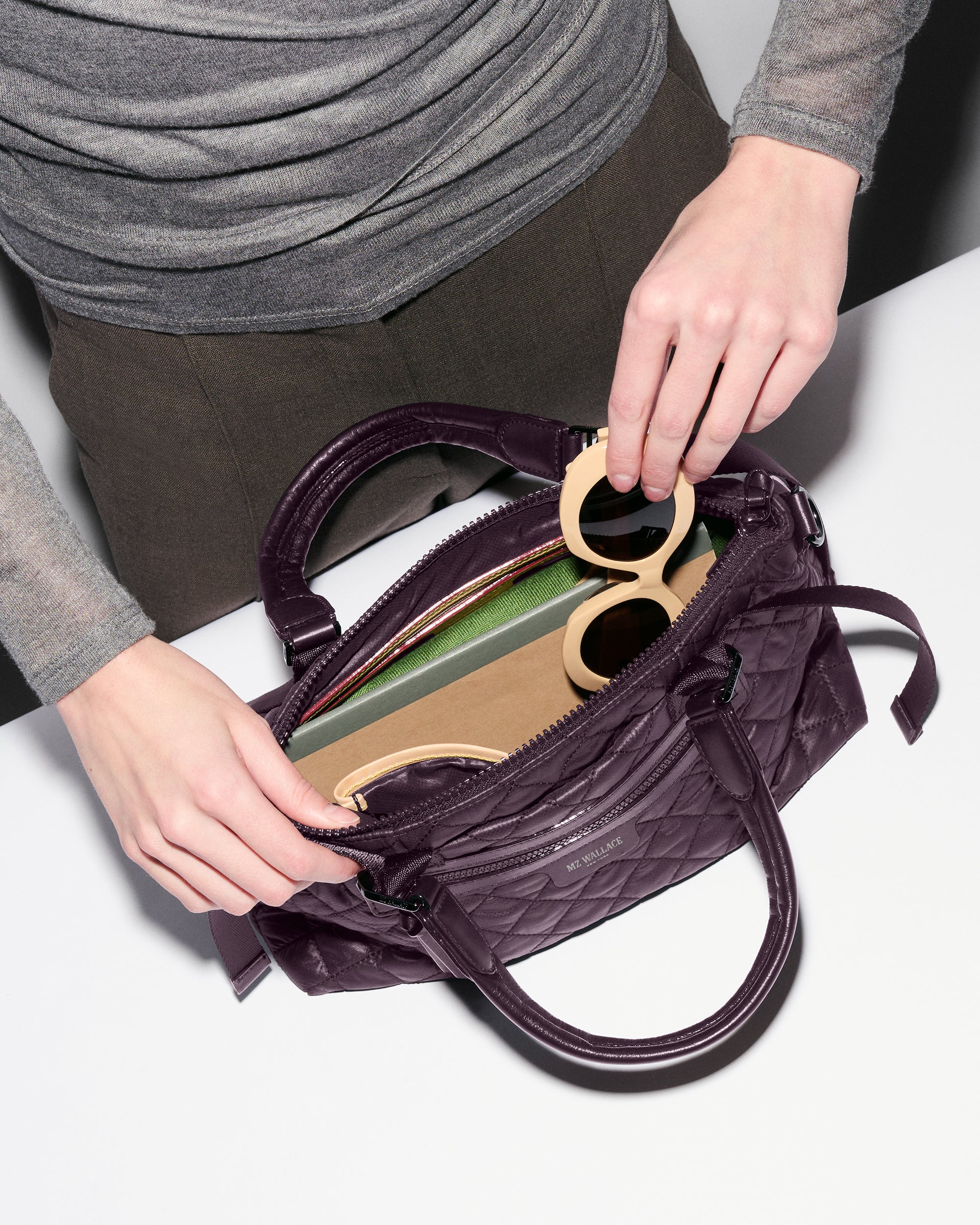 Raisin Small Park Satchel