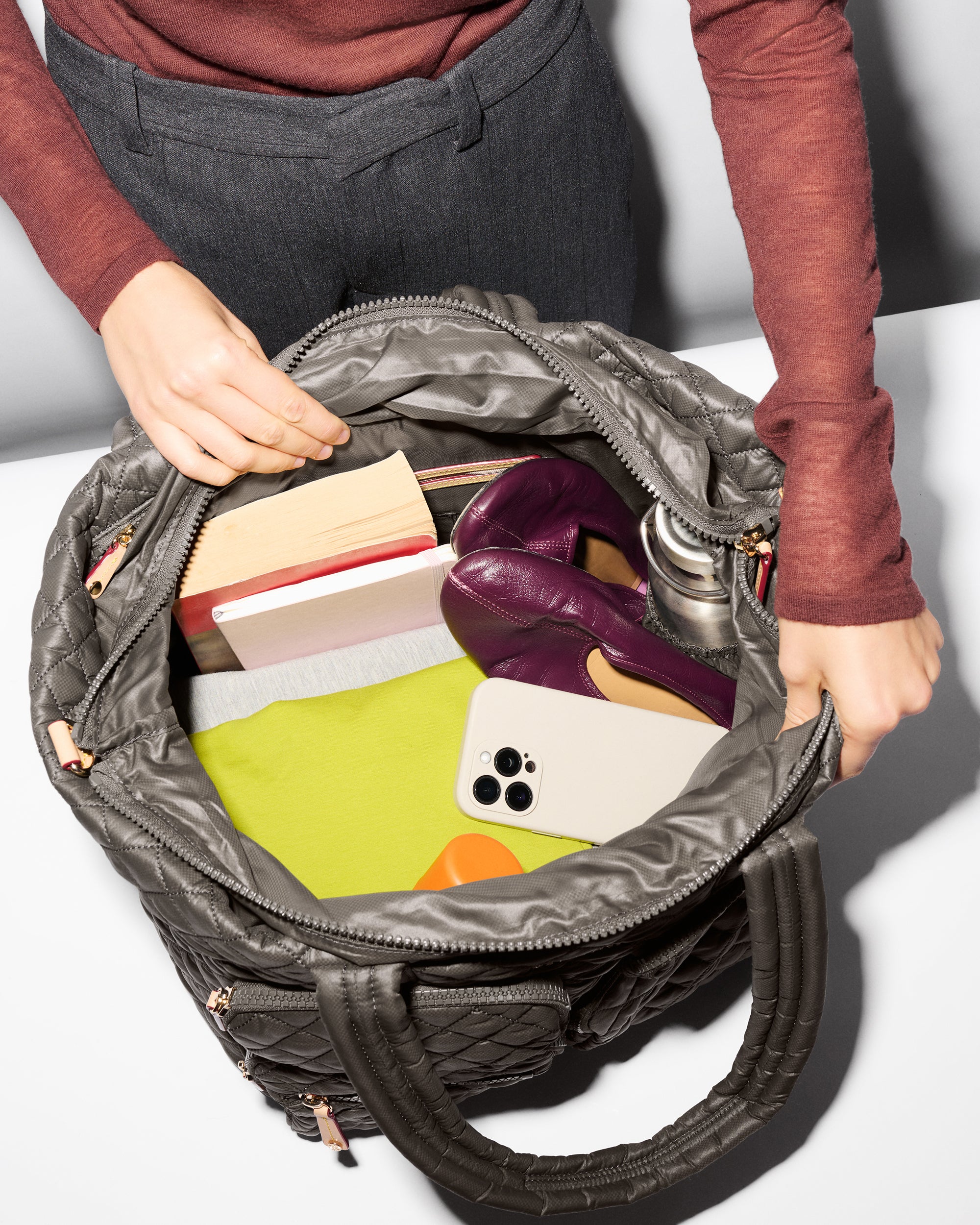 Magnet Large Metro Travel Tote III