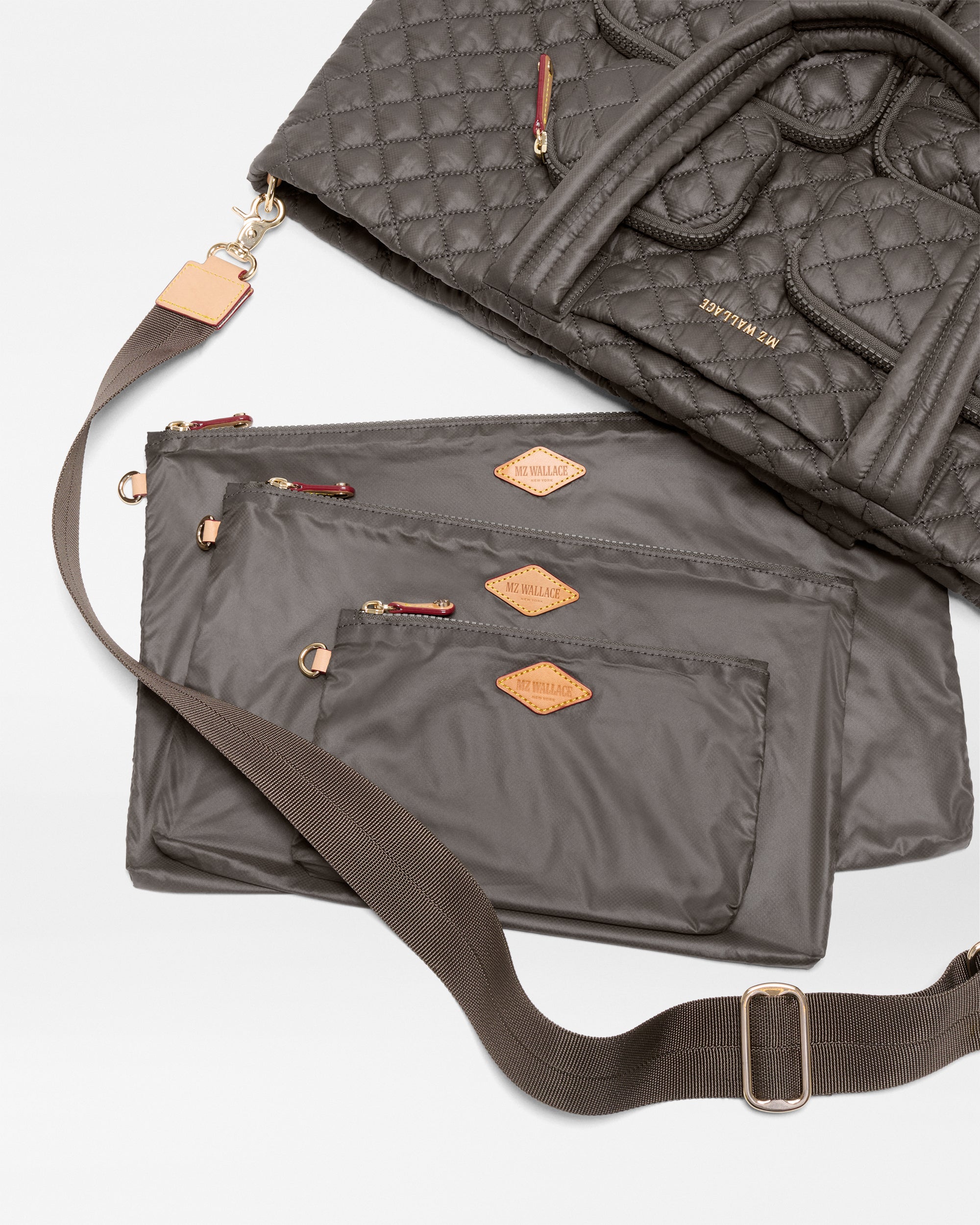 Magnet Large Metro Travel Tote II