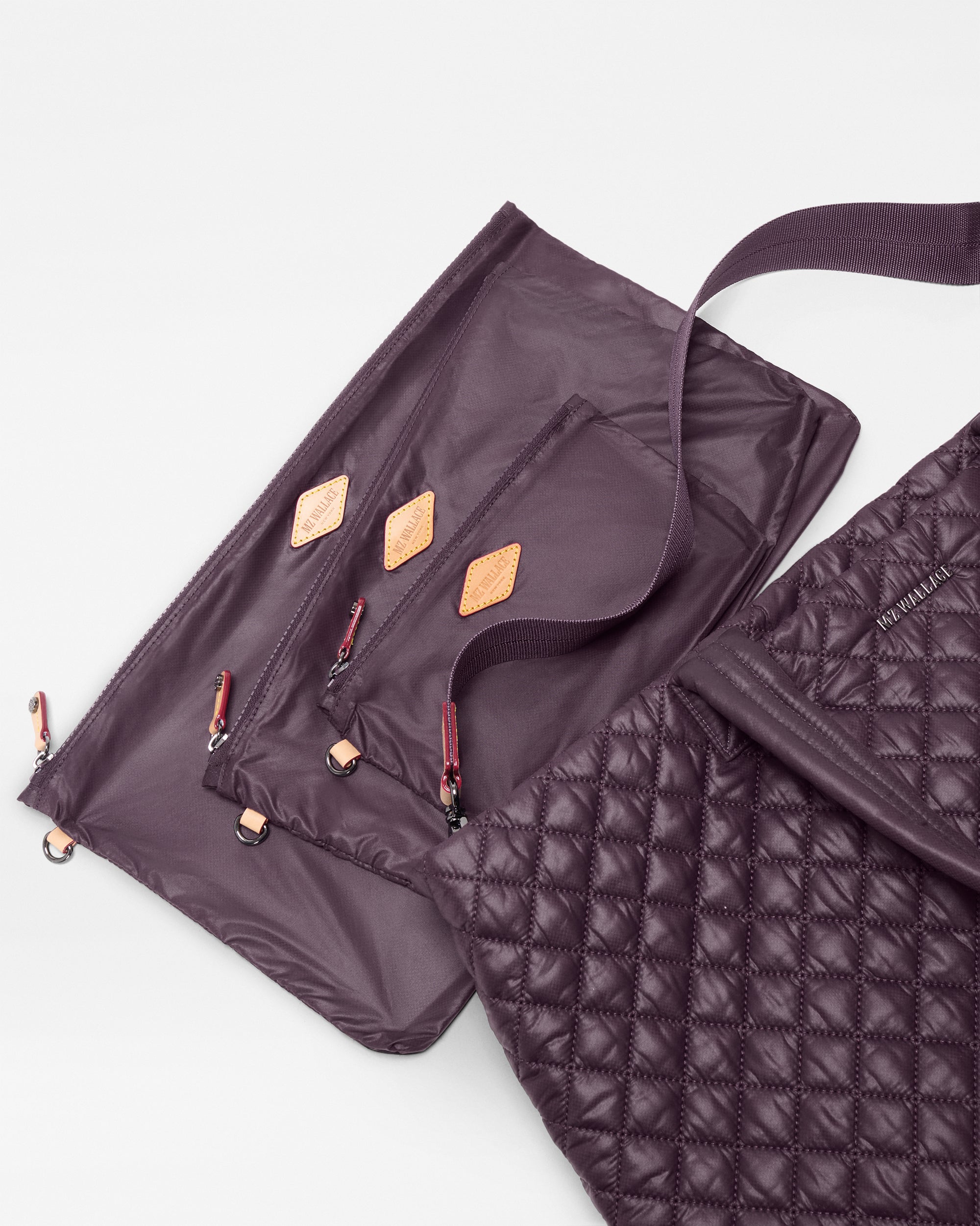 Raisin Large Metro Tote Deluxe