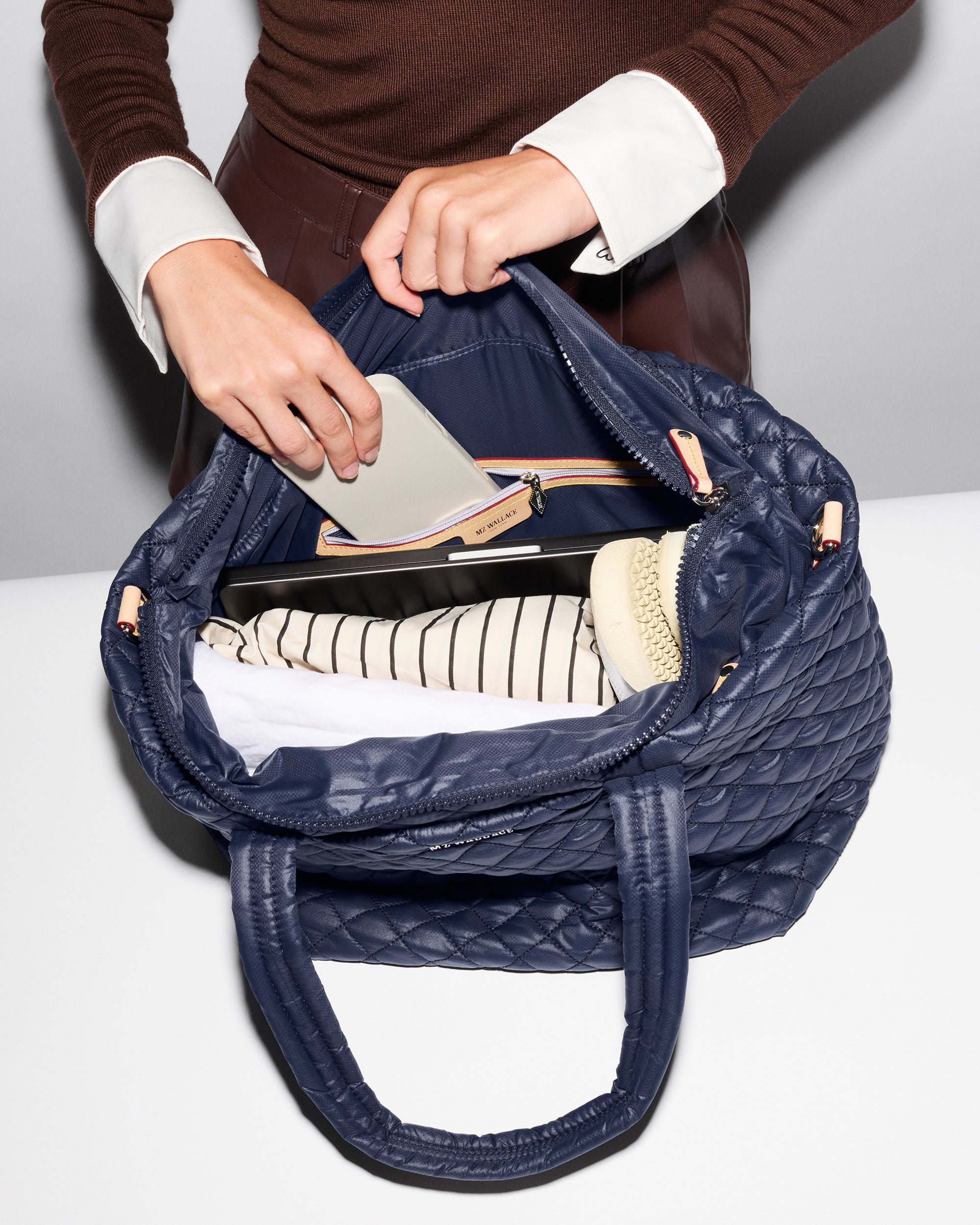 Dawn Medium Metro Tote Deluxe II