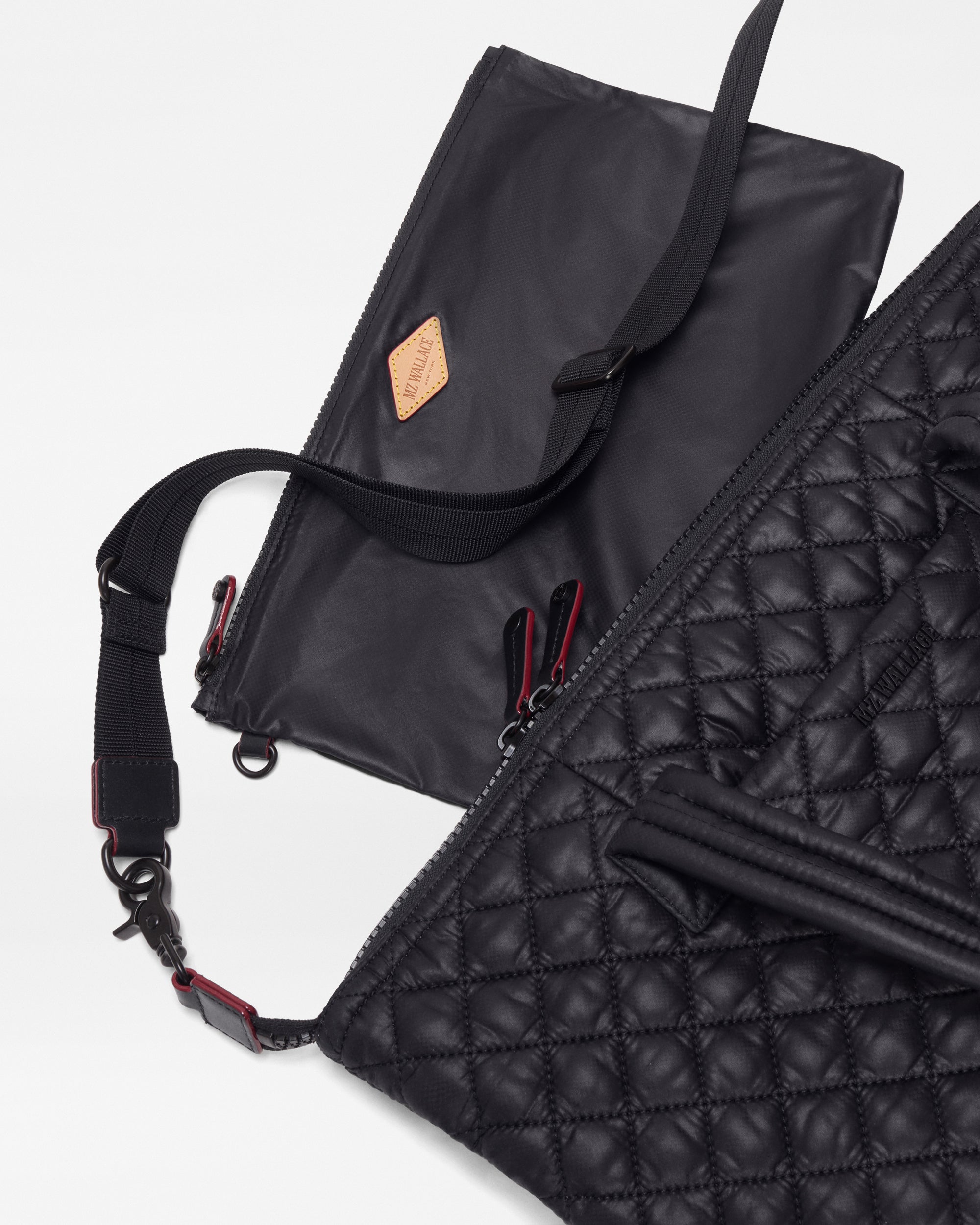 Black Medium Sutton Deluxe