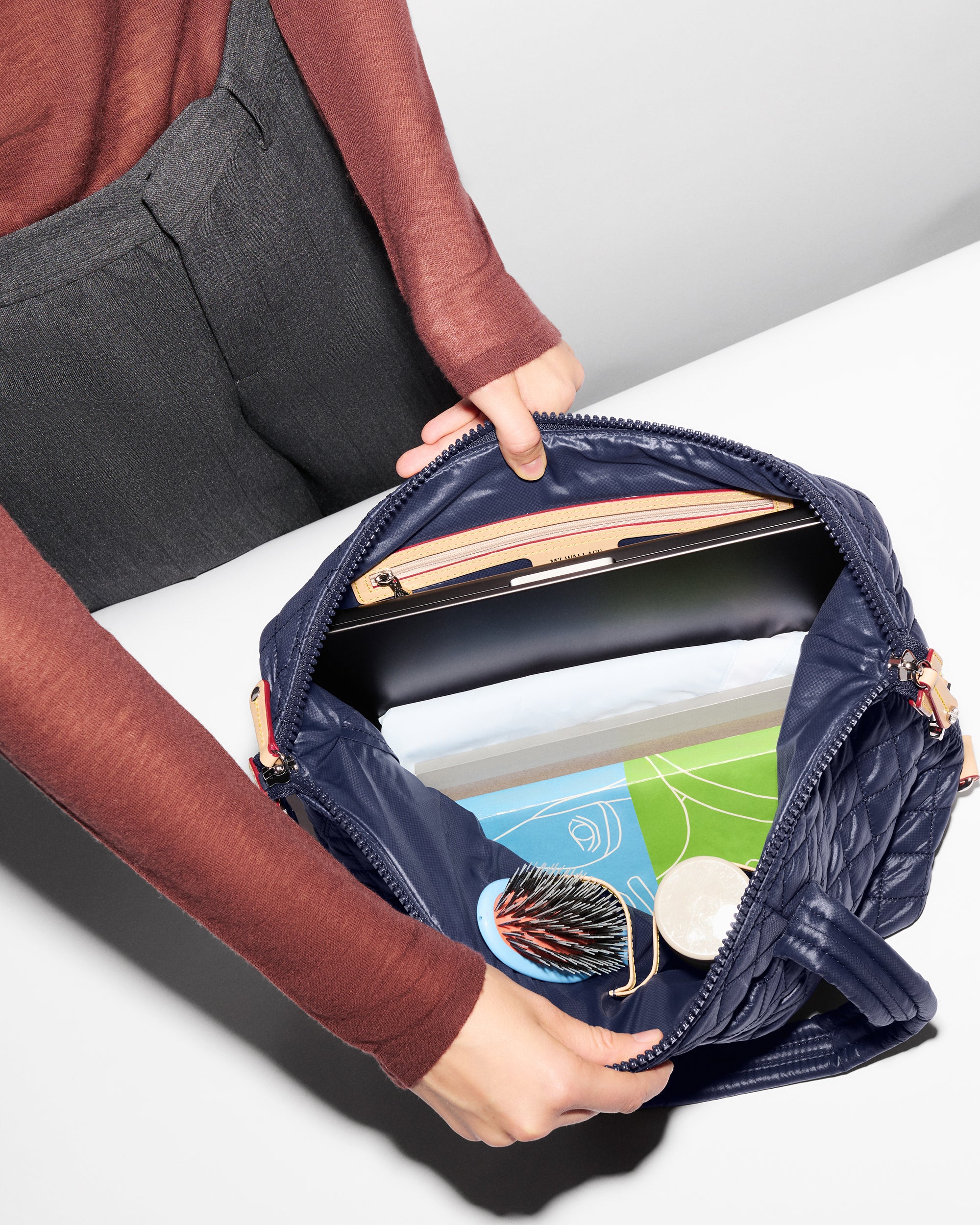 Dawn Medium Sutton Deluxe II