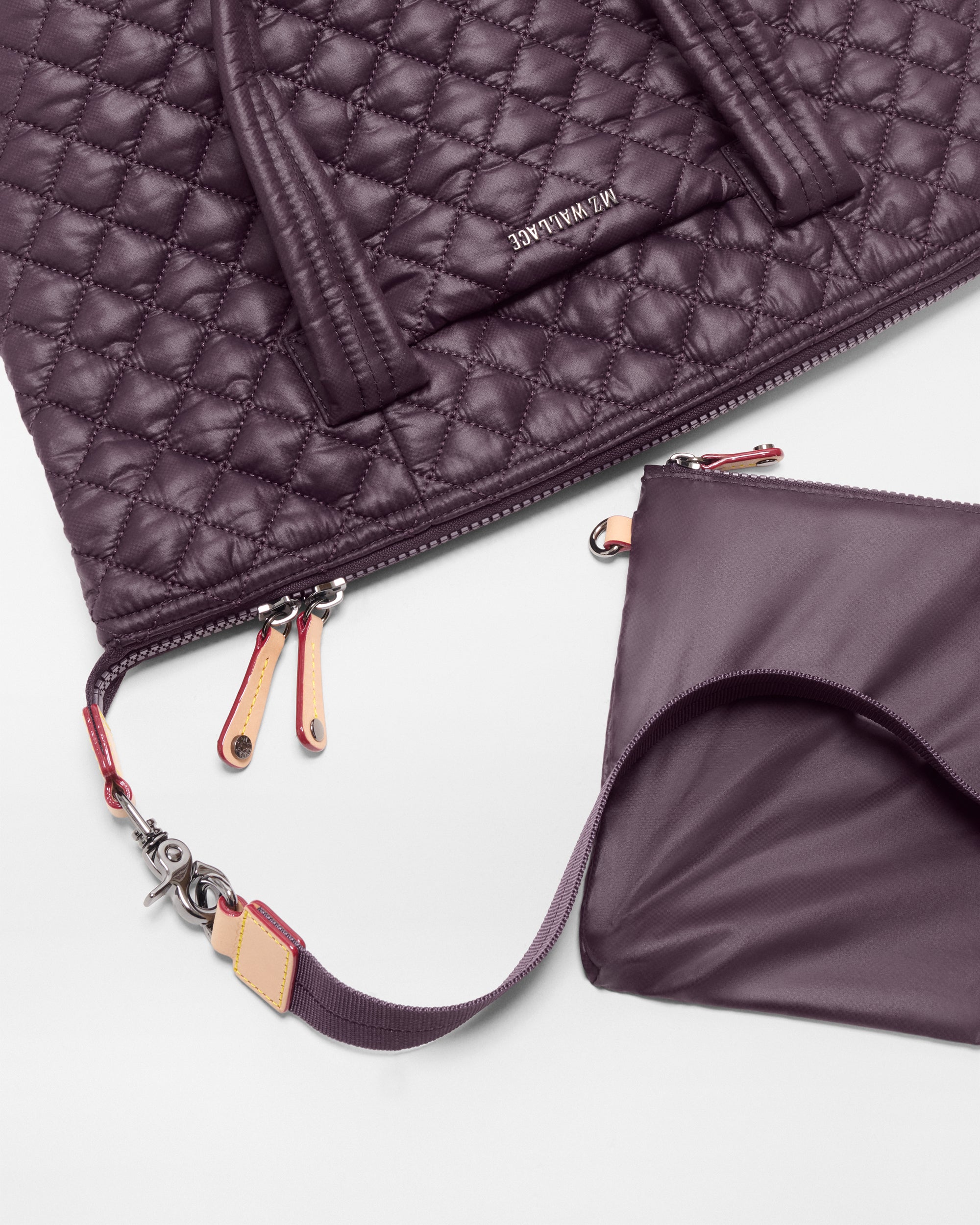 Raisin Medium Sutton Deluxe II