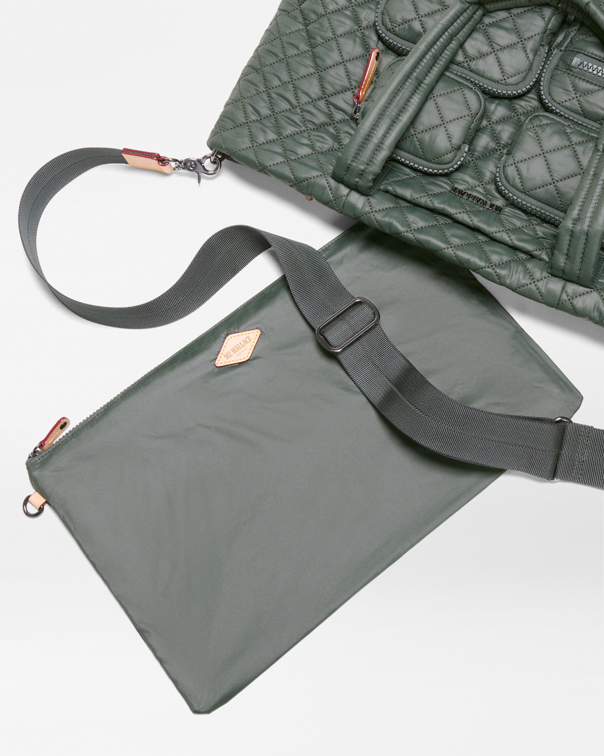 Juniper Medium Metro Travel Tote