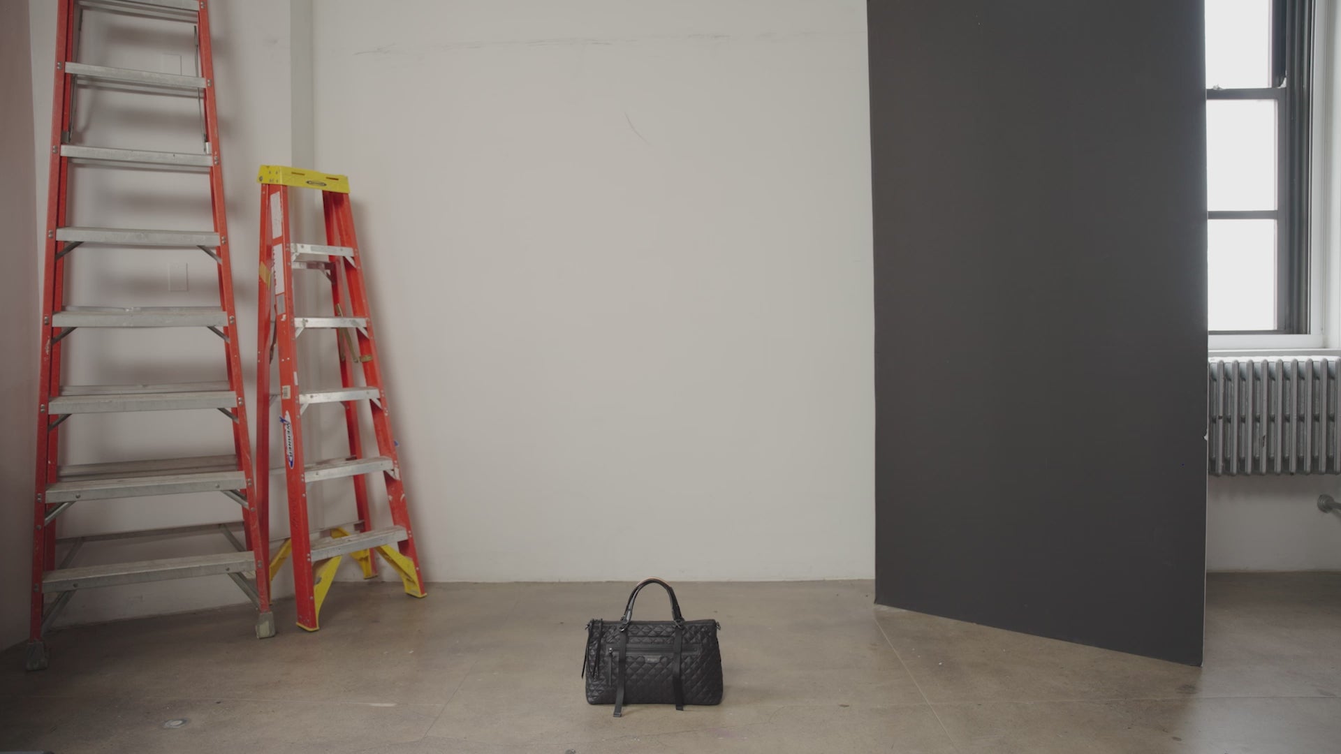 Black Medium Park Satchel